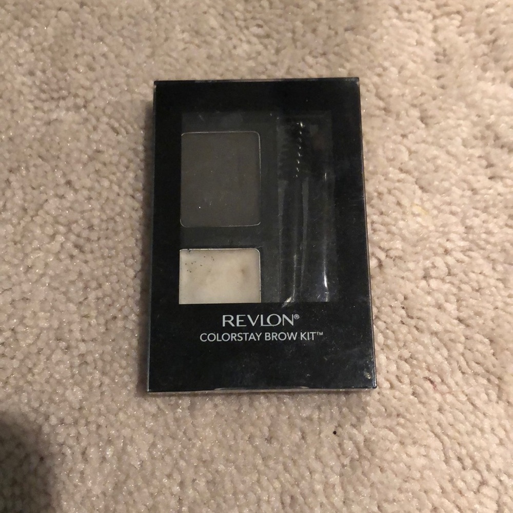 REVLON Color stay Brow Kit